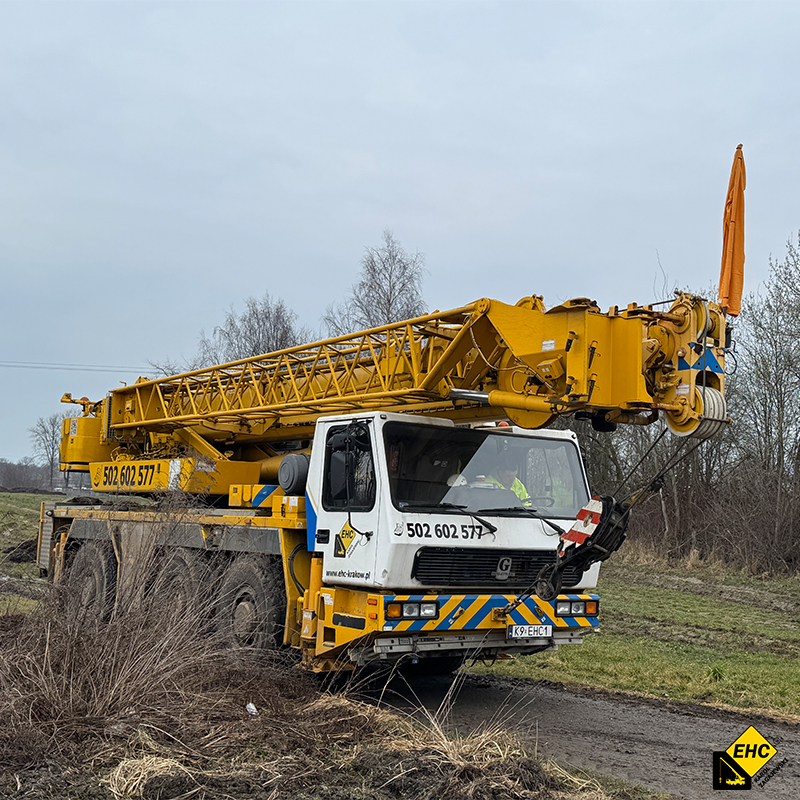 Dźwig samojezdny a hds