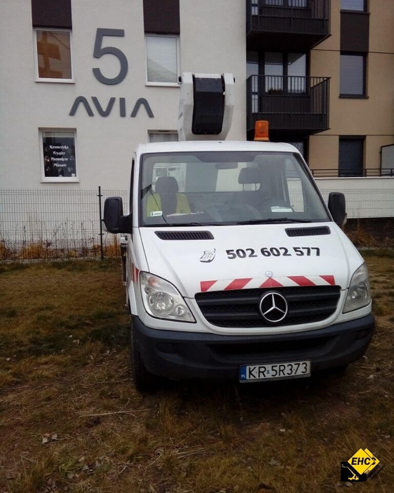 montaż litery przestrzennej