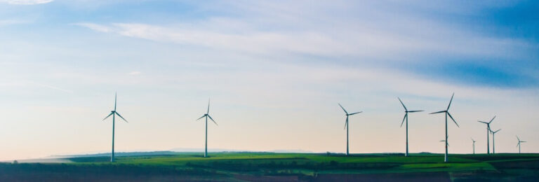 Dźwig do budowy elektrowni wiatrowej