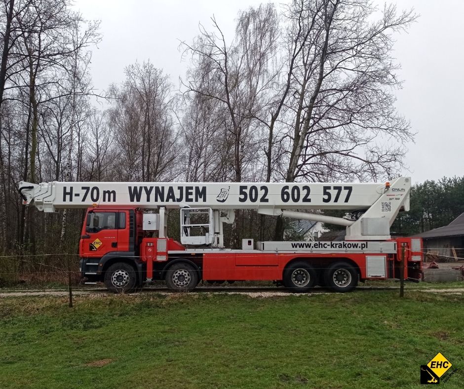 Wysięgnik koszowy do prac przy sieciach napowietrznych