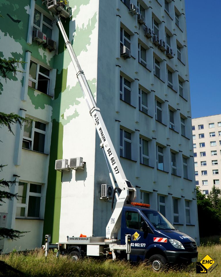 Podnosnik koszowy do montazu klimatyzacji