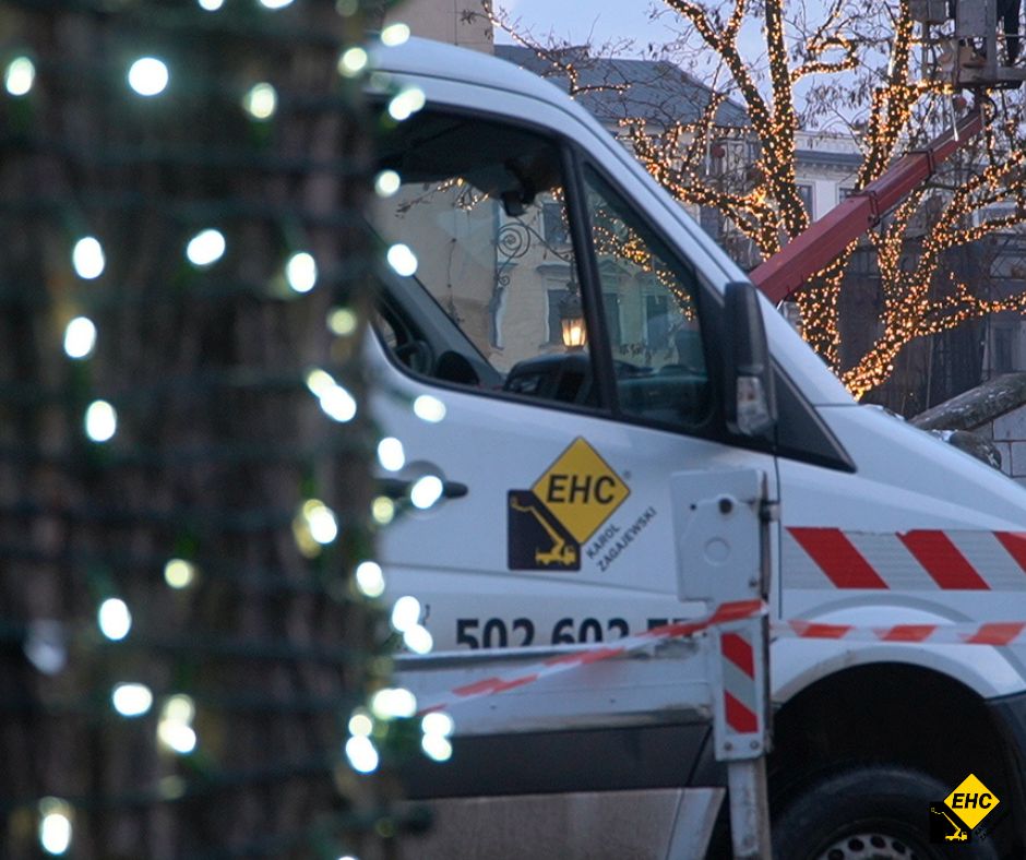 oswietlenie z pomoca podnosnika