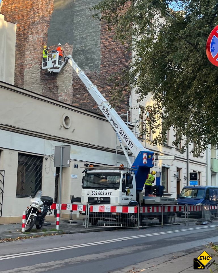 Zwyżka a rusztowanie