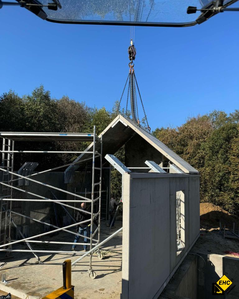 jak postawic dom z prefabrykatow zurawiem