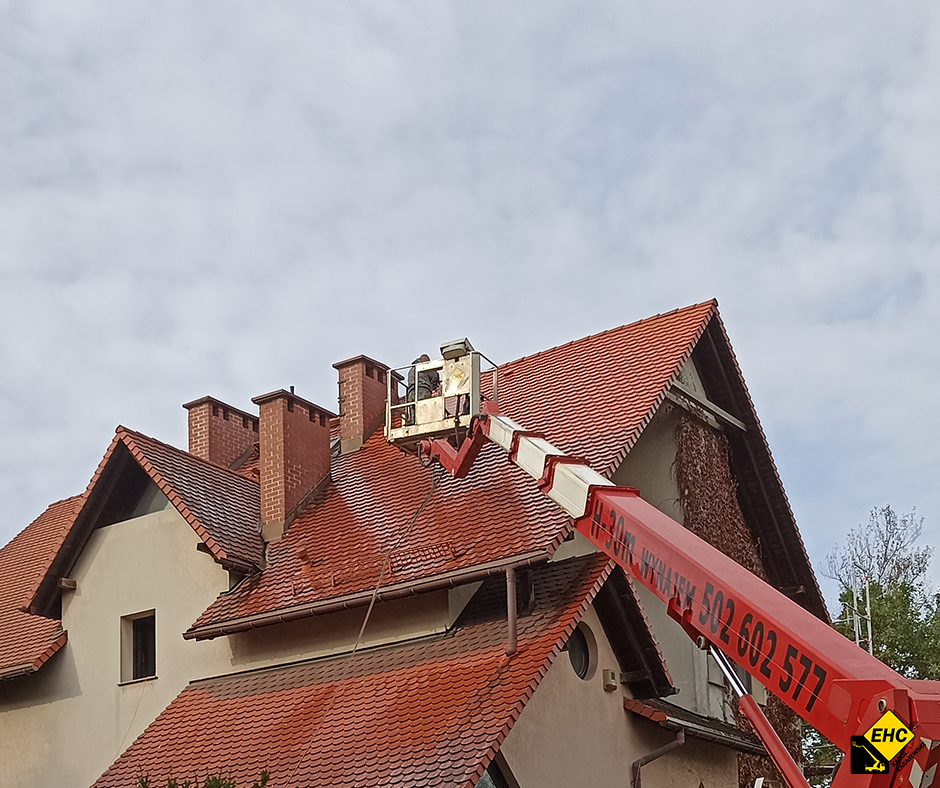 podnosnik koszowy do mycia dachu