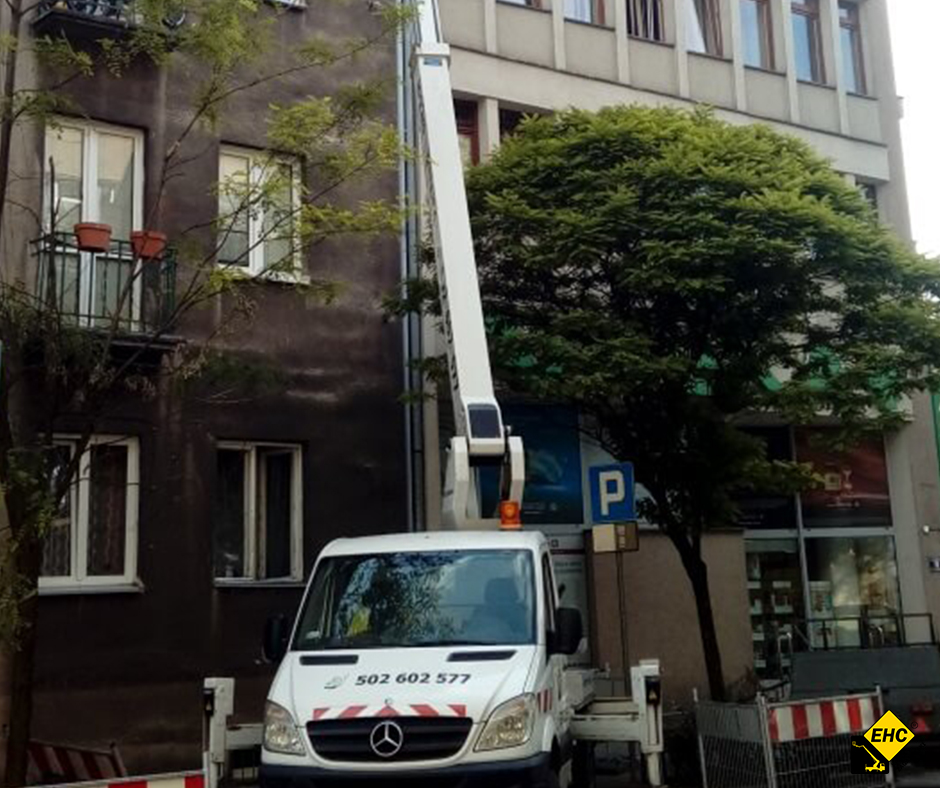 zwyzka koszowa do działań na wysokosci